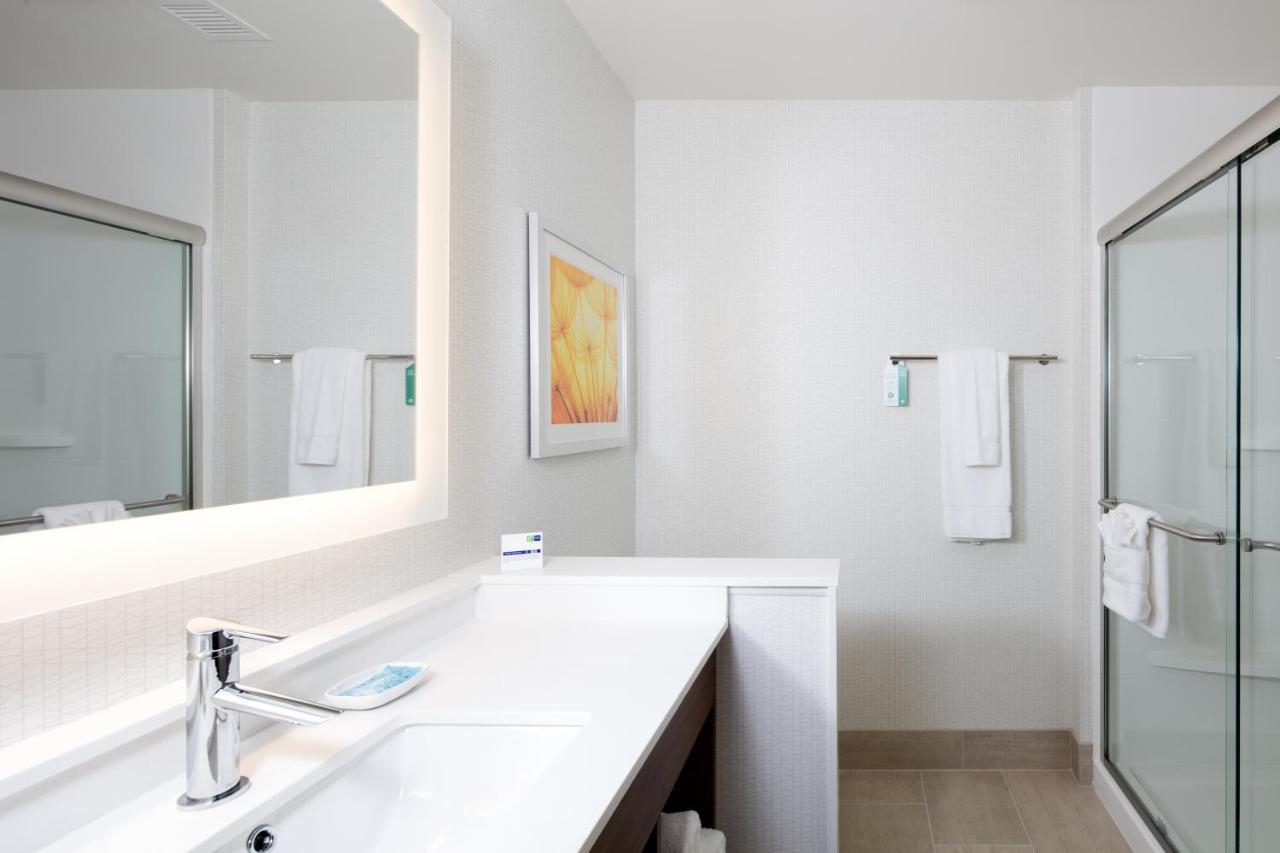Holiday Inn Express East Peoria - Riverfront By Ihg Eksteriør billede