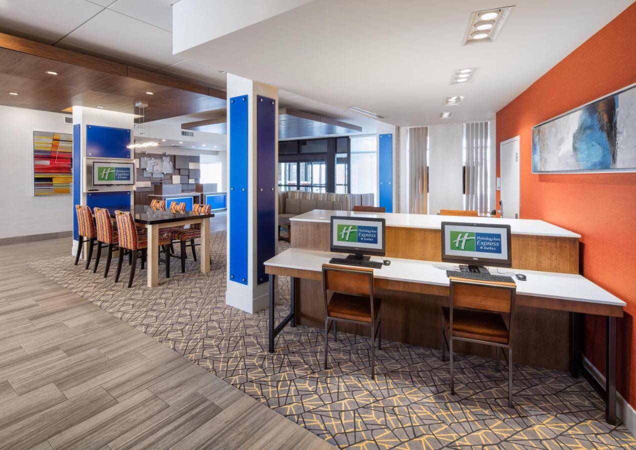 Holiday Inn Express East Peoria - Riverfront By Ihg Eksteriør billede